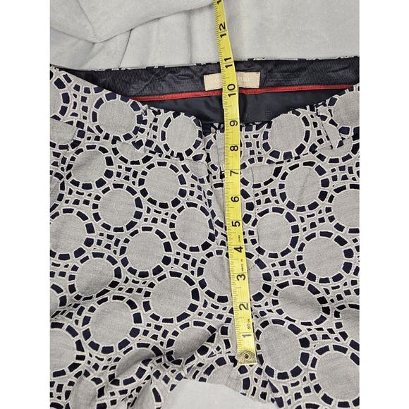 Banana Republic Size 4 Geometric Circle Printed Cotton Shorts Navy Blue White - Picture 4 of 9